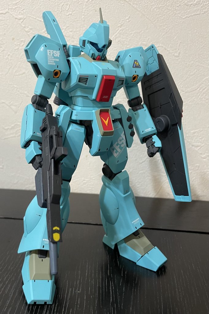 ガンダムmk.2用のライフルを実装するとヒロイックな雰囲気出るなあ。😵