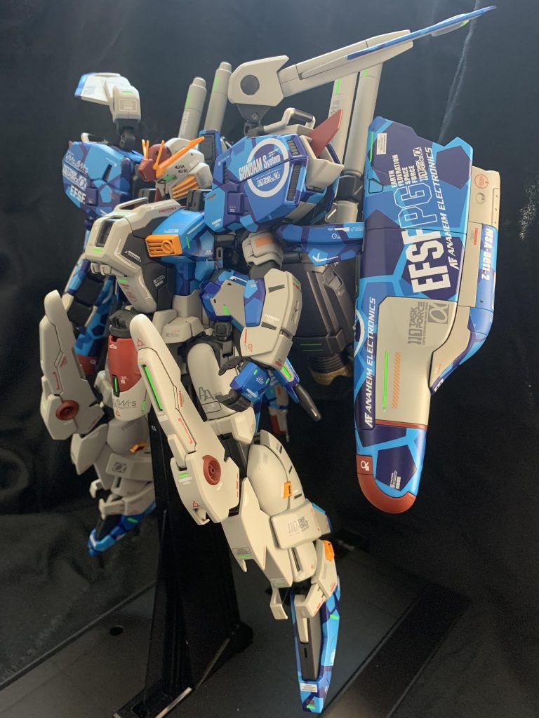 いやしかし。ただでさえパーツが多いこのキット。だからこそ達成感は大きいですねw。お気付きの方多いと思いますが合わせ目はほぼ処理ってません。構造上難しい箇所が。。。