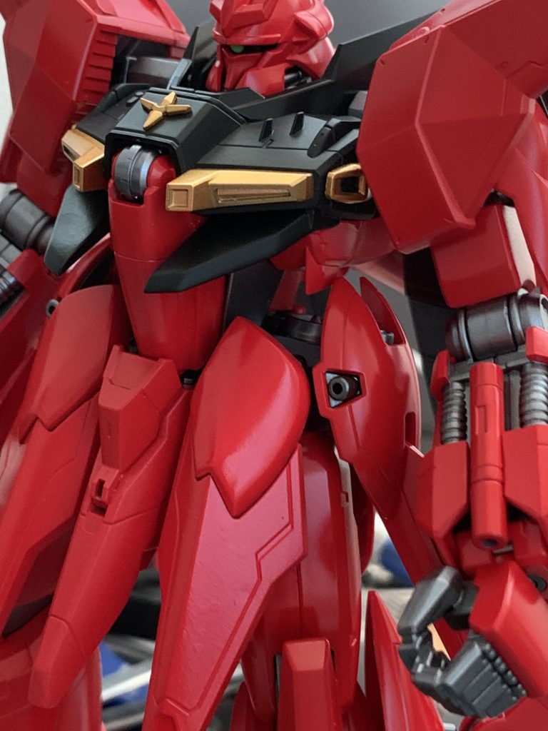 Twitterのイベント企画でユニコーンのお祭りのために制作したものになります本来なら、袖付きでフル・フロンタル仕様で制作予定でしたが袖付きの部分は全てエポパテで埋めました 