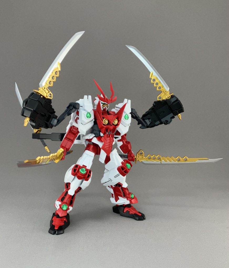 バックパックのサブアームは向きを変えて頭上と背面に対応します。