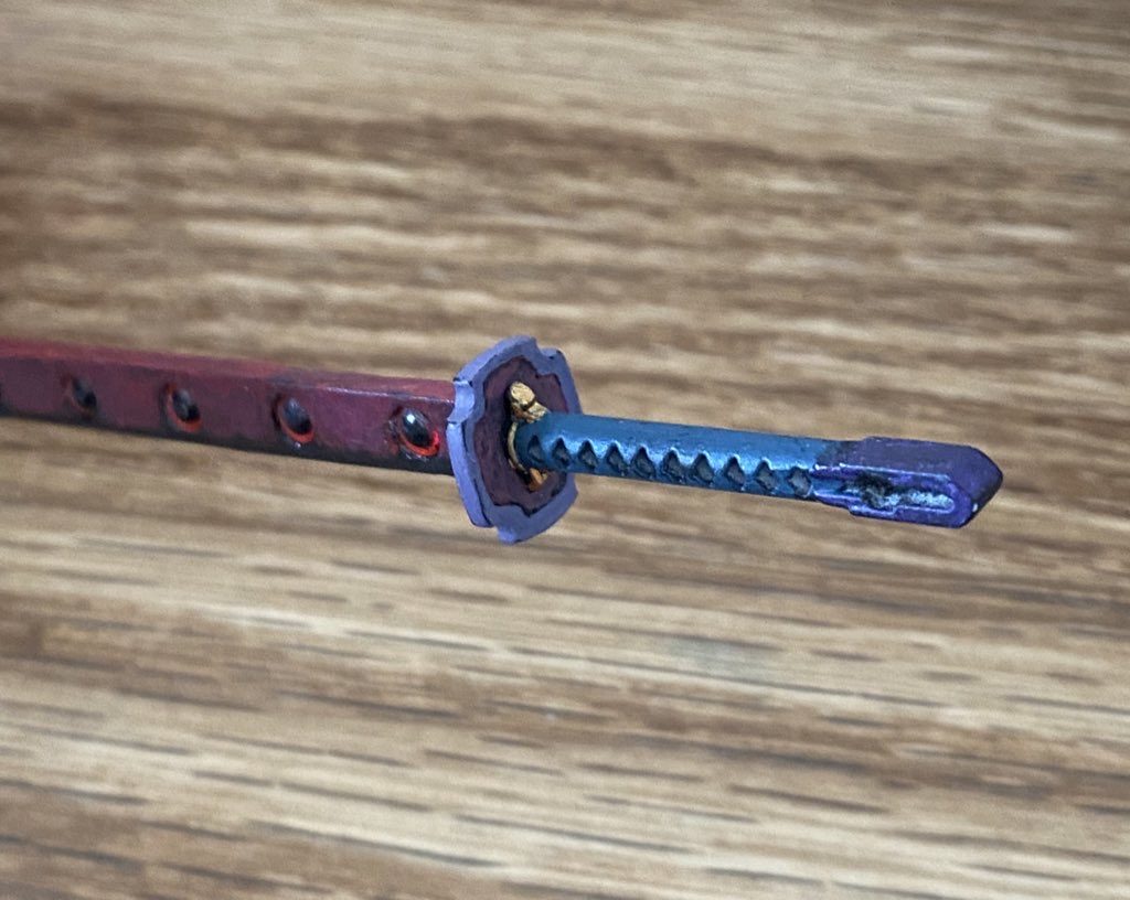 刀は柄だけ曹操ウイングから拝借して、鍔と刀身、鞘までプラ板でスクラッチです。   