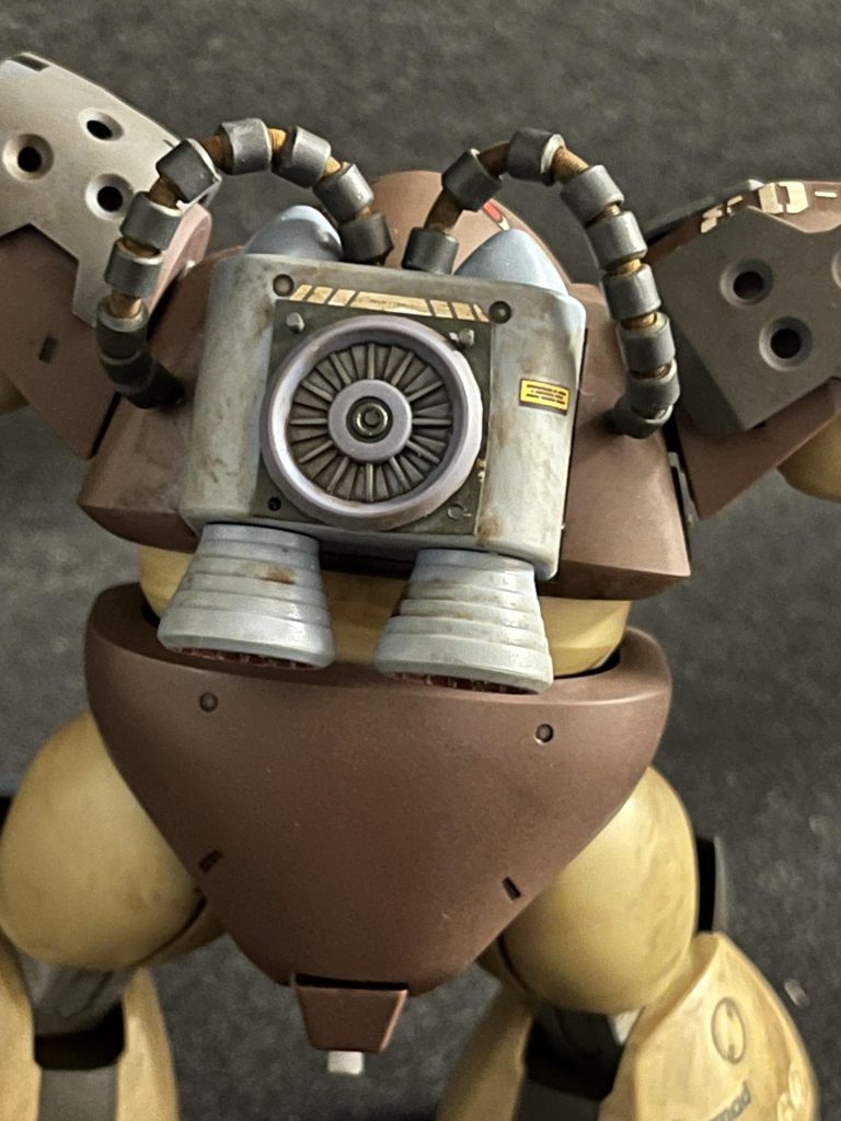 パイプの露出で改修機っぽくしました