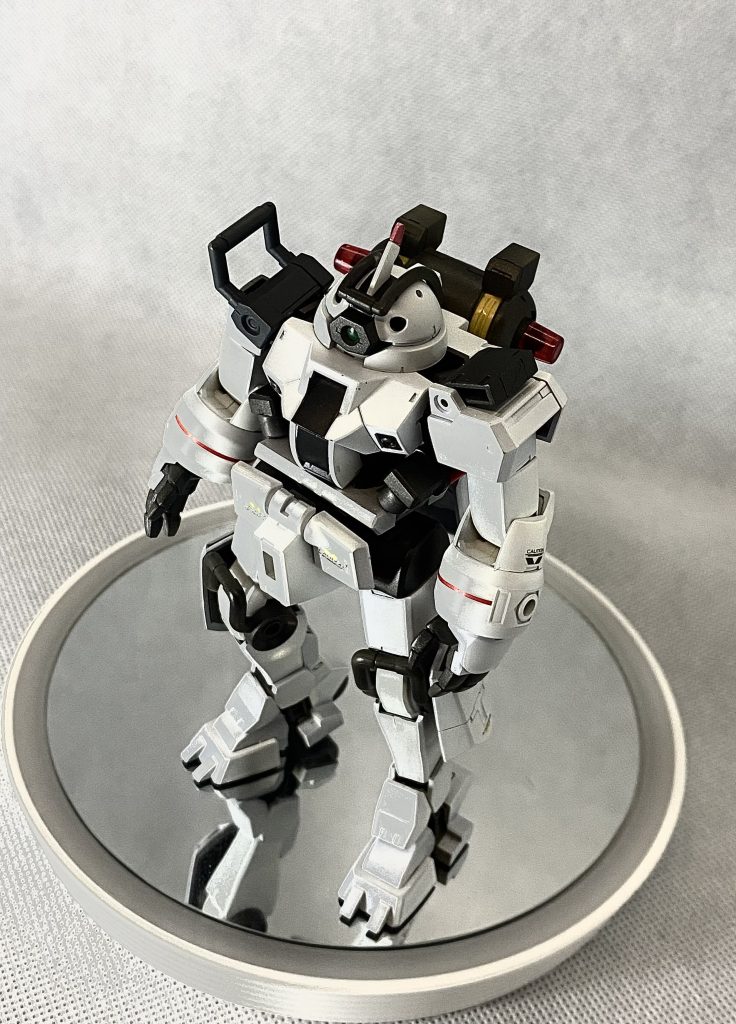 使用塗料 下地グレー　ブラック（C） GXクールホワイト（C)GXキアライエロー武装　関節　スターブライトアイアン(G)トップコート GXクリアーⅢ→デカール→つや消しスーパースムースクリアー