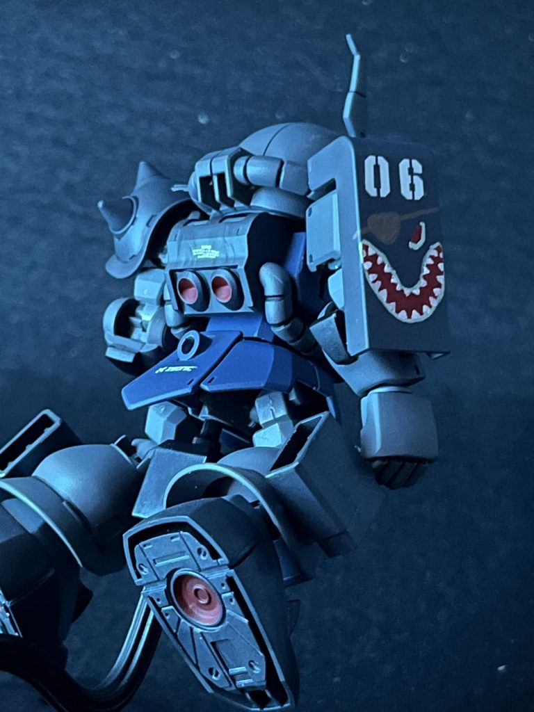 シャークマウスは歯を尖らせるように描くのが、1番大変でした💦 