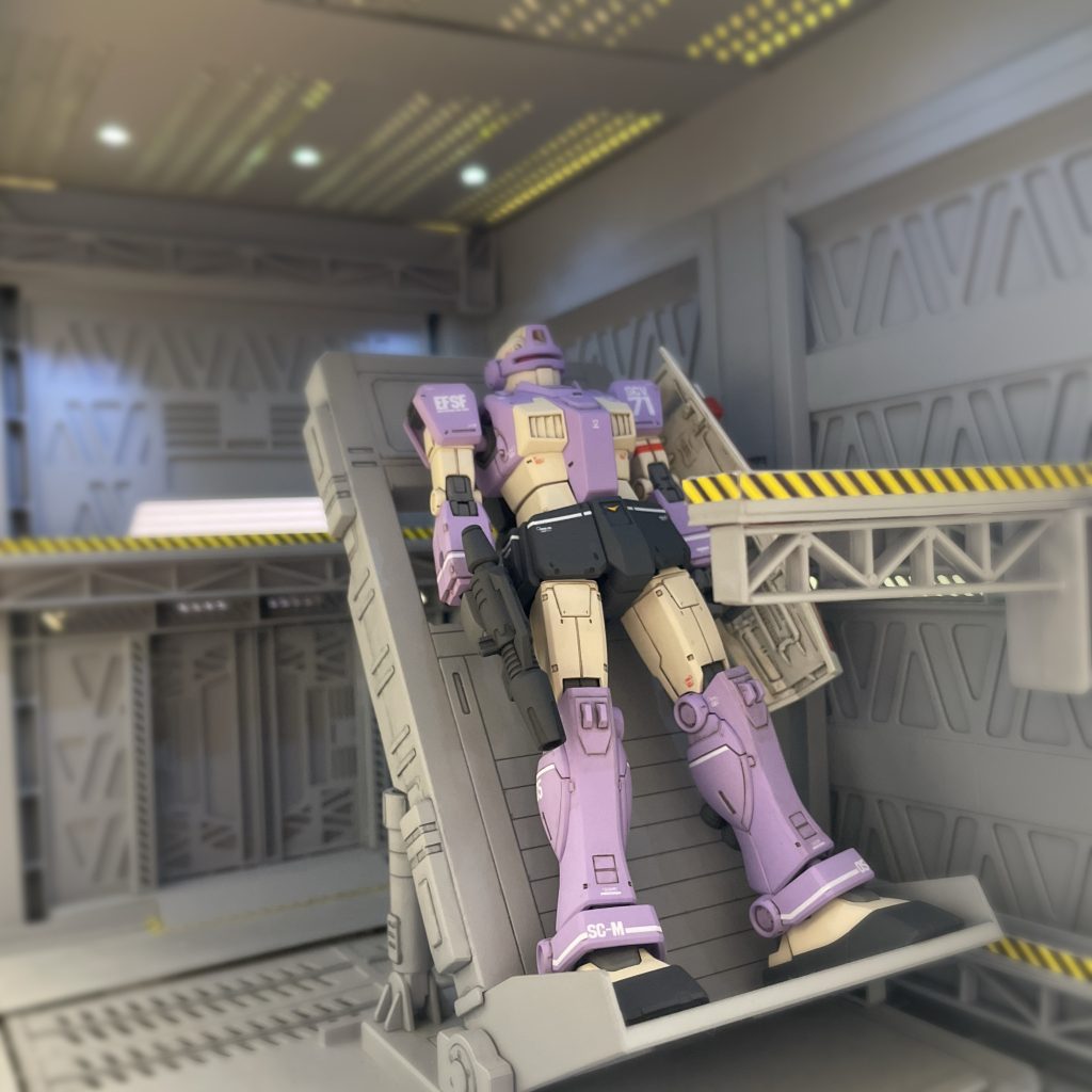 MSハンガーで待機①