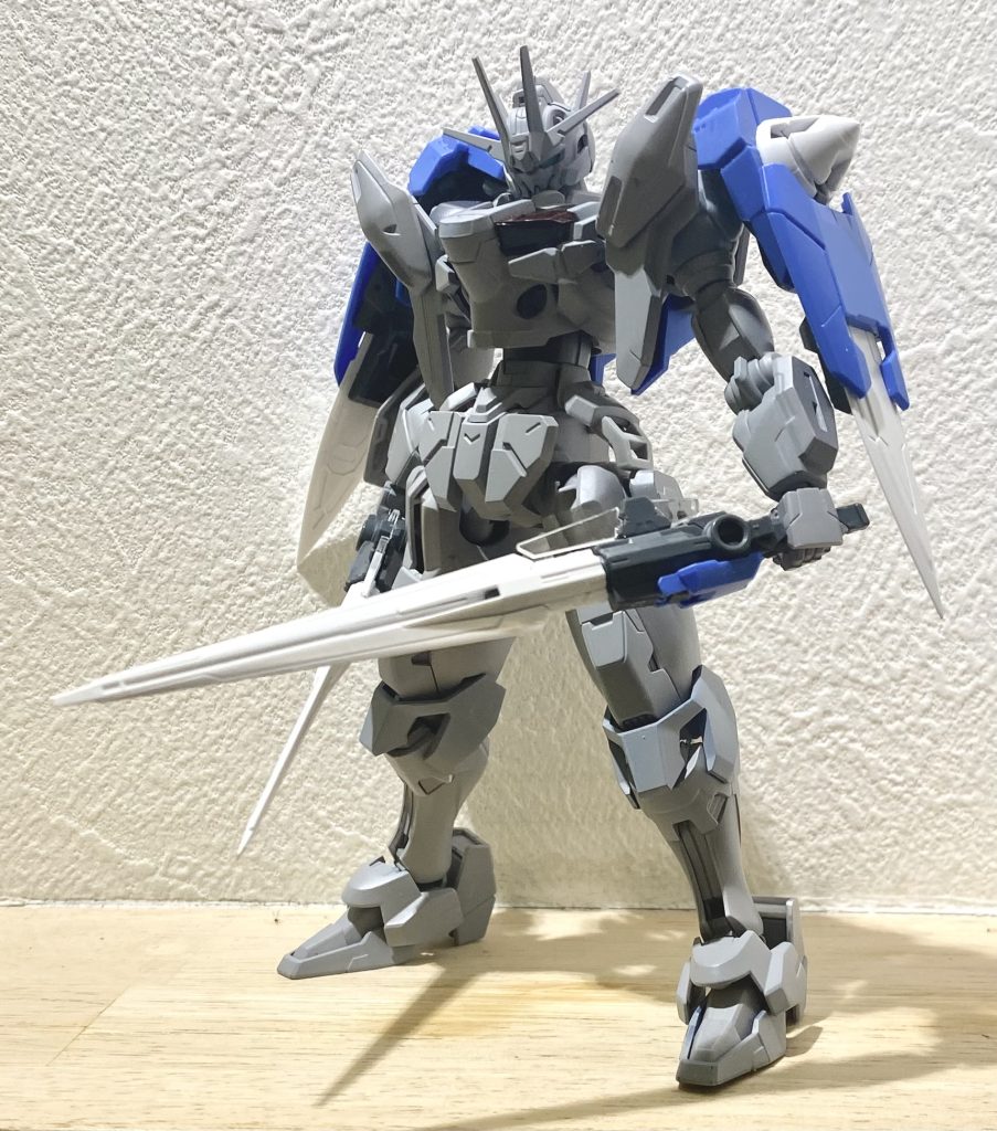バランスの確認でこの段階で結構形になっていてカッコいい