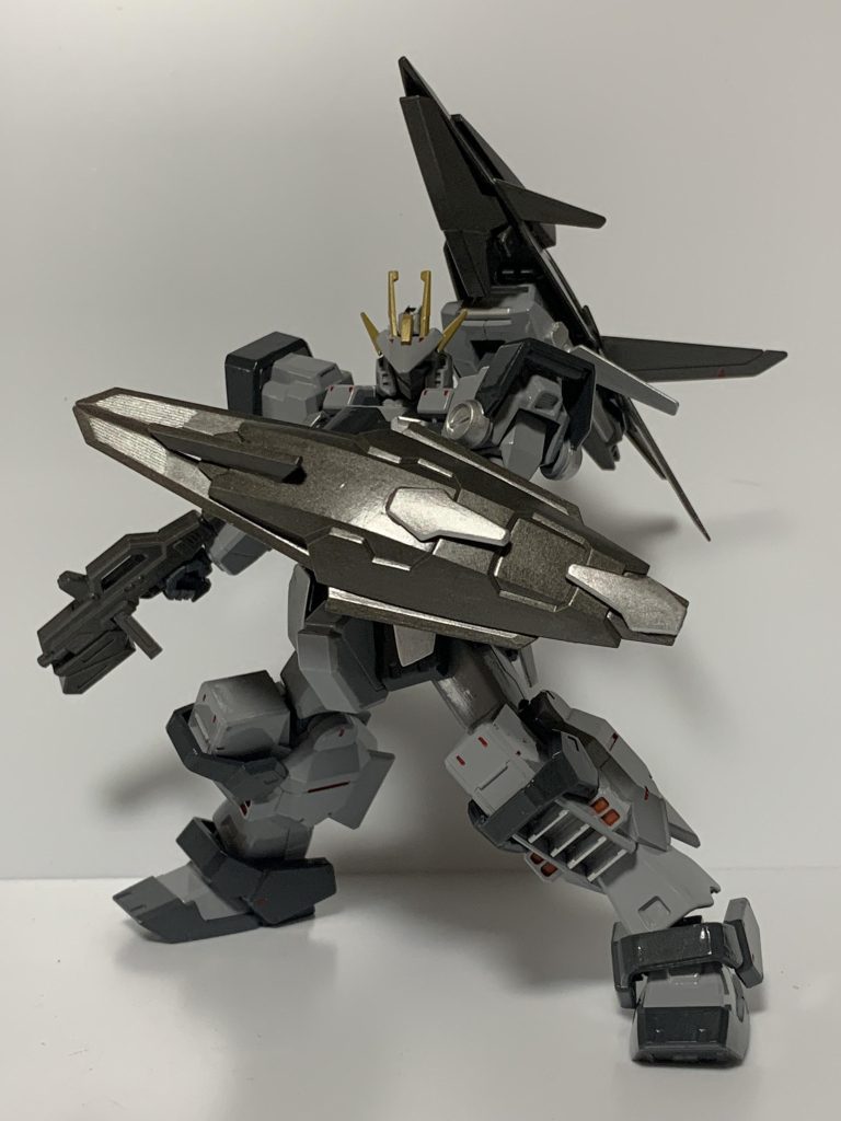 武装はデフォルトのビームライフルとオリジナルのシールドを持たせました。特に特殊な機能もありません。