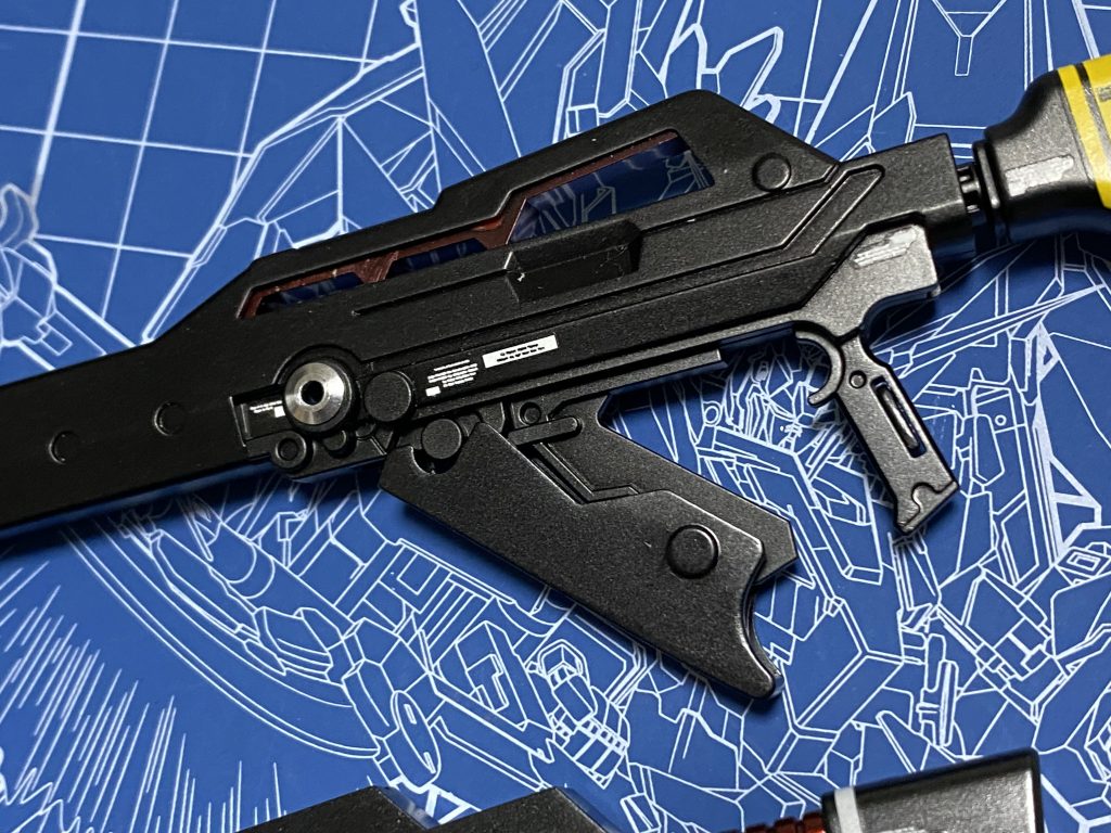 もう一個の長モノも寂しく見えてきてしまったので穴開けてスペーサー放り込んでおきました！ちなみにミニ四駆のアフター部品ですw