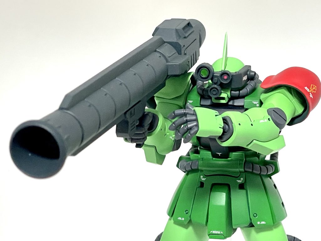 核バズーカはGP02ベース。「このバズーカがGP02のバズーカのベースになった」というオラ設定でスコープ部分を短縮。そして「このバズーカでの狙いを定めるために頭部の専用スコープがある」という理屈です。