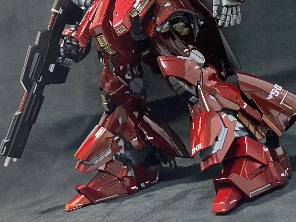 まーデカールに染み出しが出てしまったのはちょと残念ではあるがパッと見気にならないのでオケ！とにかく光や角度で色んな赤が浮き出てきて過去1の置物になりました祝㊗️