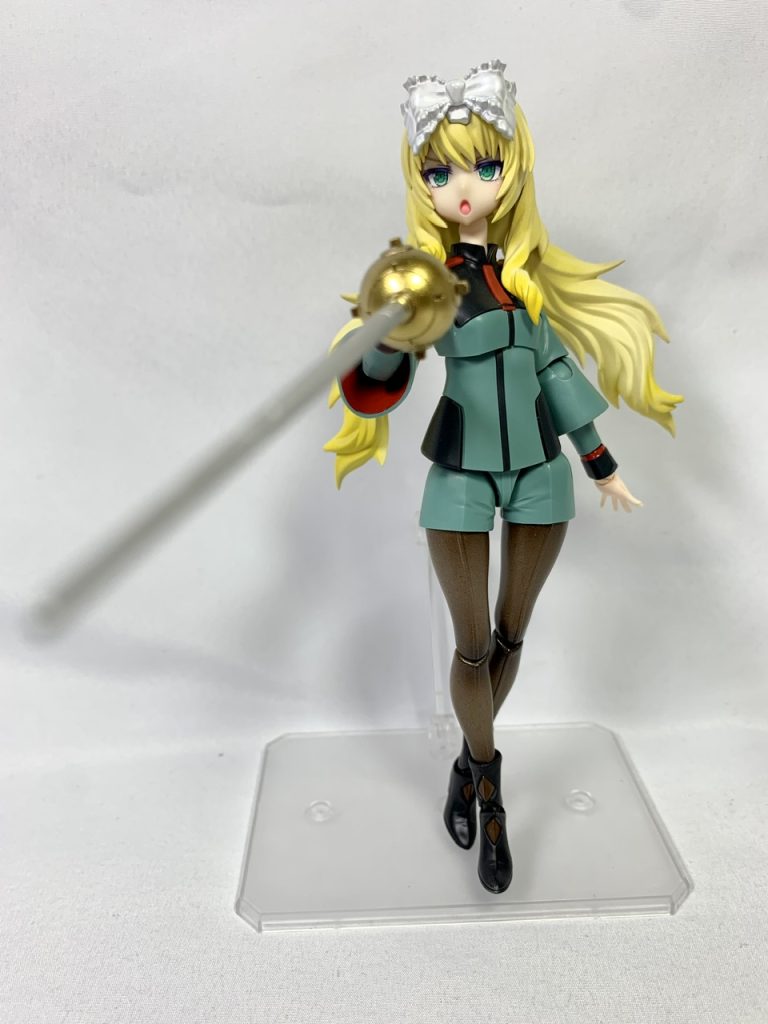 密かな夢があり、いつかモビルスーツを戦争の道具ではなく、競技に用いられる世の中になることを望んでいる。将来その夢を実現するために幾度もMSによる決闘を行い、実績を挙げている。