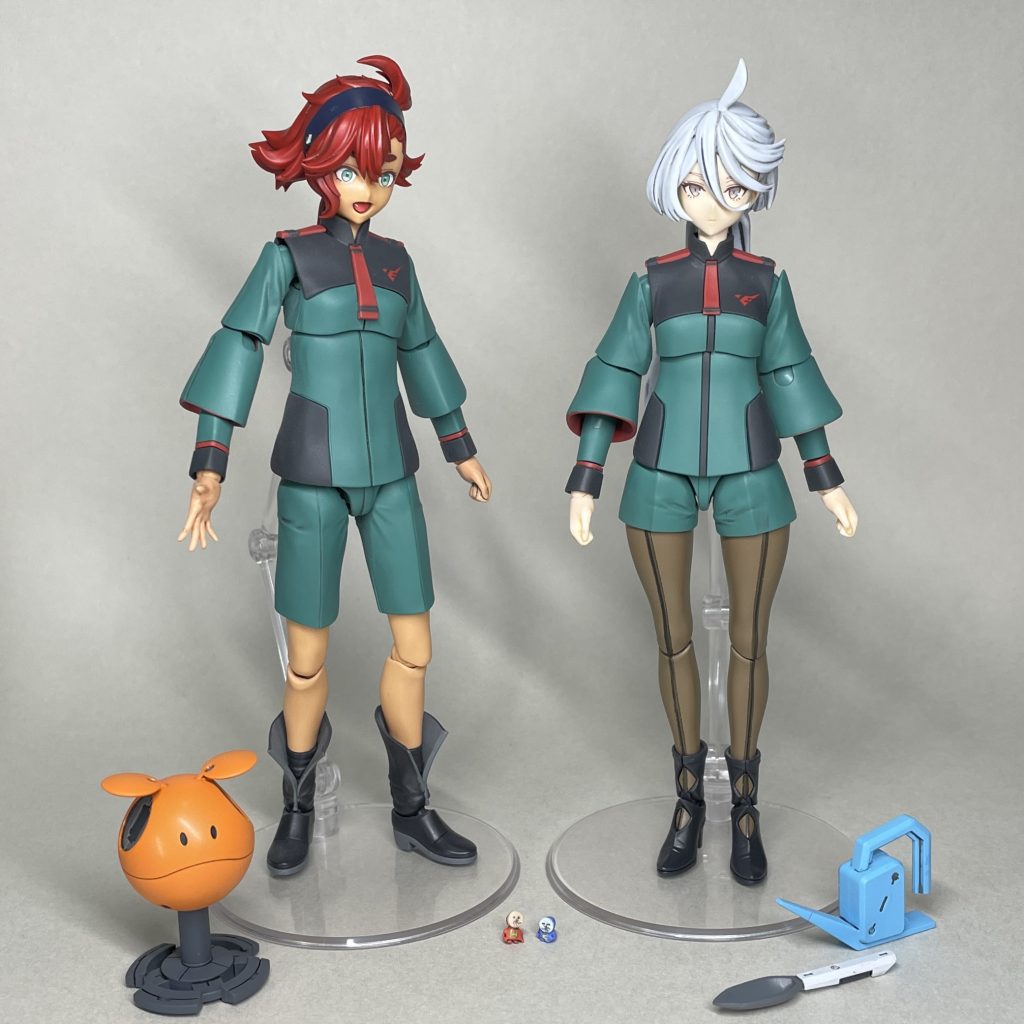 スレッタやミオリネの付属品と並べて クールさん、ホッツさんは小さいです。以前から作ろうと思っていましたが、最終回放送前に完成させられて良かったです😊