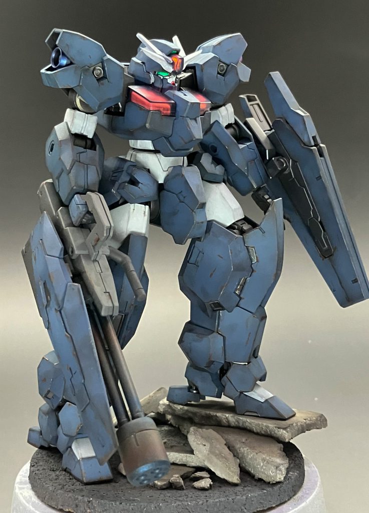 黒立ち上げからのグラデーション塗装後、筆塗りでウェザリングをしました。ウェザリングカラーはターナーアクリルです