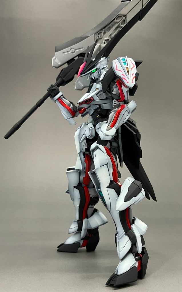 デカールは余白を出来るだけ少なくしてキットの物を使用です