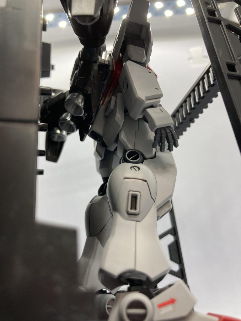 ガコン、、、ガコン、、、。