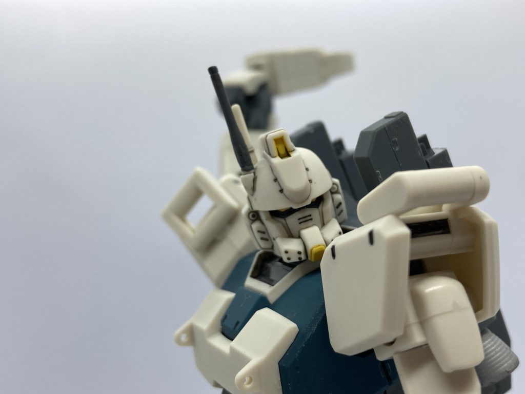 ブチィ！！！俺はぁ生きる！生きて、、、、、、アイナと添いたげる！！