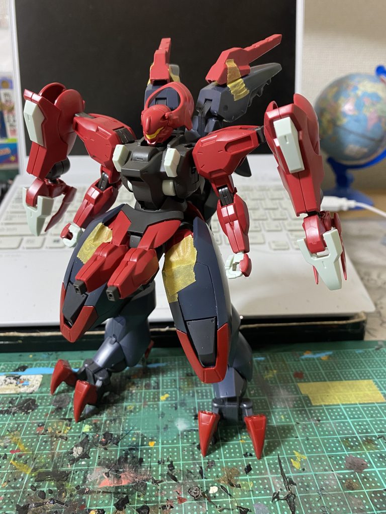 組み合わせた段階。色味的には割とこのままでもいいかなと思ったりもしました。ここまで見てくださってありがとうございました!水星キットはいくつか組んできましたが,どれもランナー構成とか説明書とかがすごいわかりやすくて滅茶苦茶組みやすかったですね。しかもクオリティもえげついのでもう脱帽です。次はおそらくキャリバーンを挙げると思いますのでよければそちらも見てもらえると幸いです。それでは。