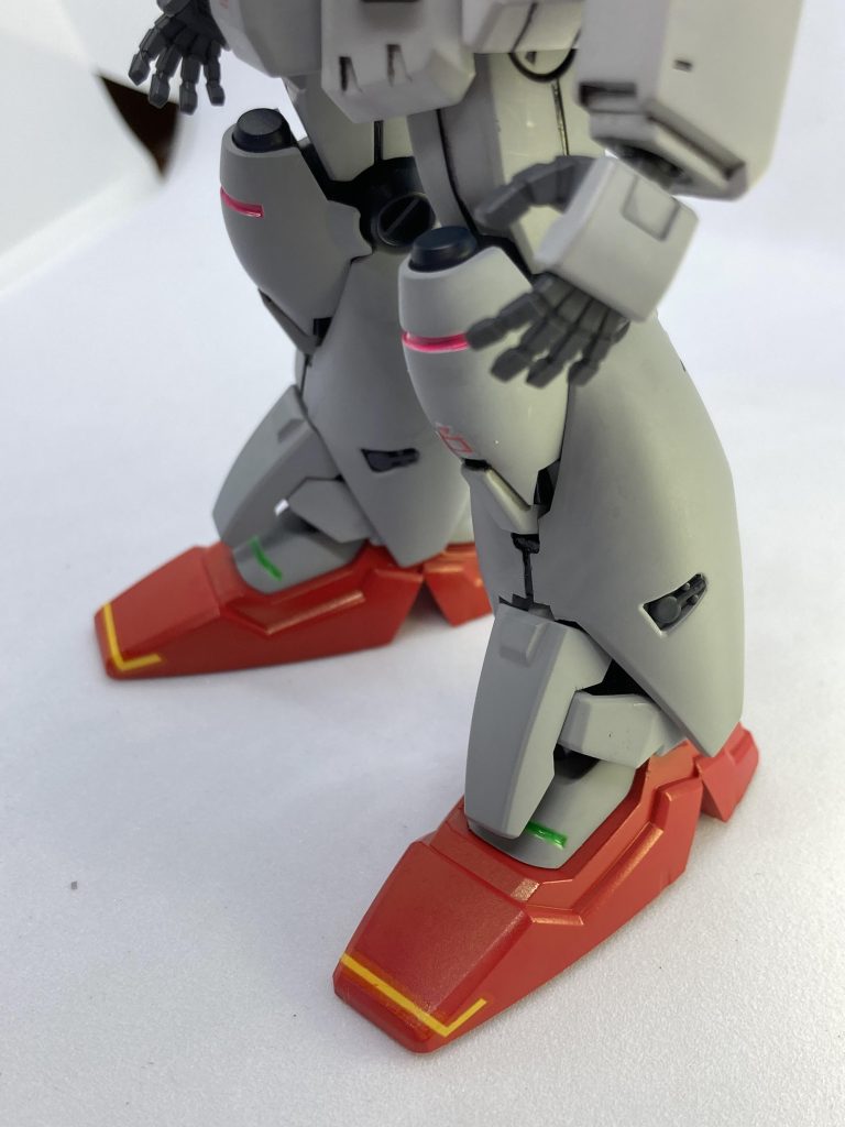 ピンクと緑色の線はアクリル系の蛍光色を筆で塗っています。(かなりのお気に入り)