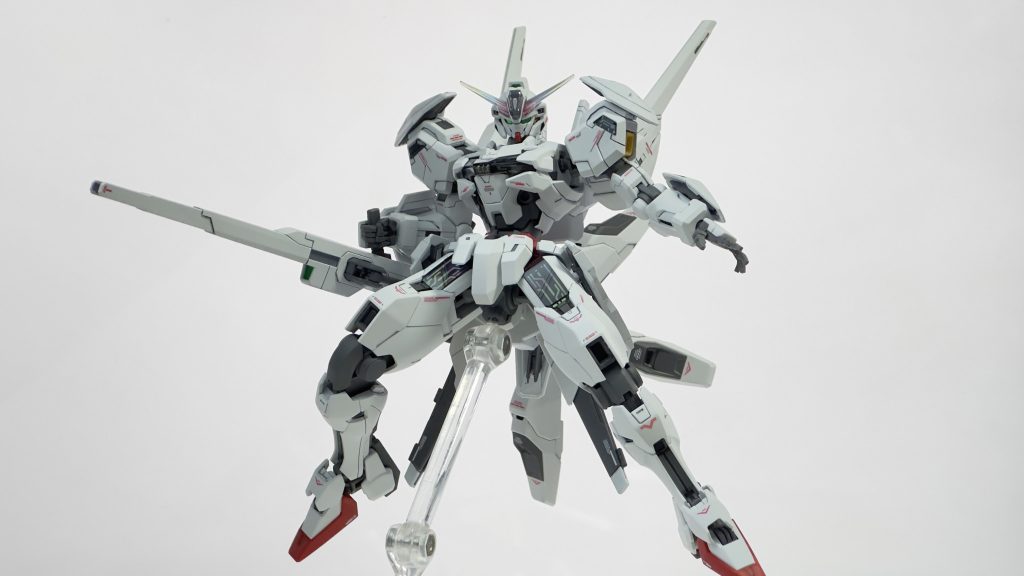 アニメだとビットオンする際はバリアブルロッドライフルを棄てている為、あのまま戦闘が続けばこんな姿も見れたのかも...