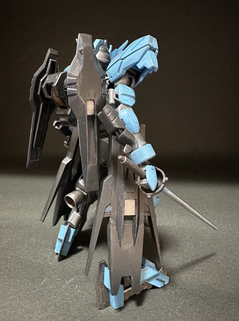 激しい戦闘をしていた記憶があるので少し使いこんだ感じにしてみました。