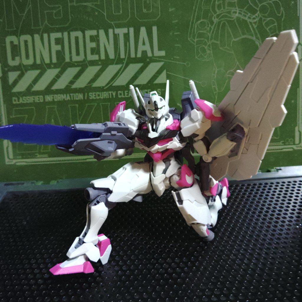 水星の魔女ポーズ改(勝手に命名)も難なく。