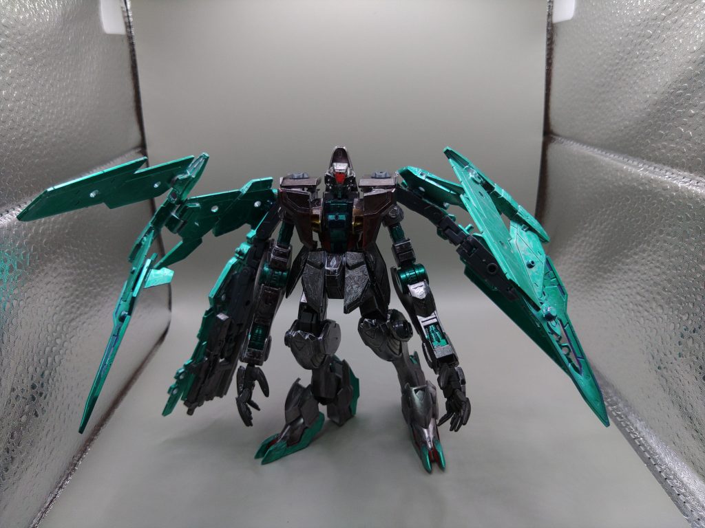 そして本機体の大本命であり、隠し形態のバーサーカーモードです。射撃機が接近なんて邪道かもですが、戦場では何でもありです。