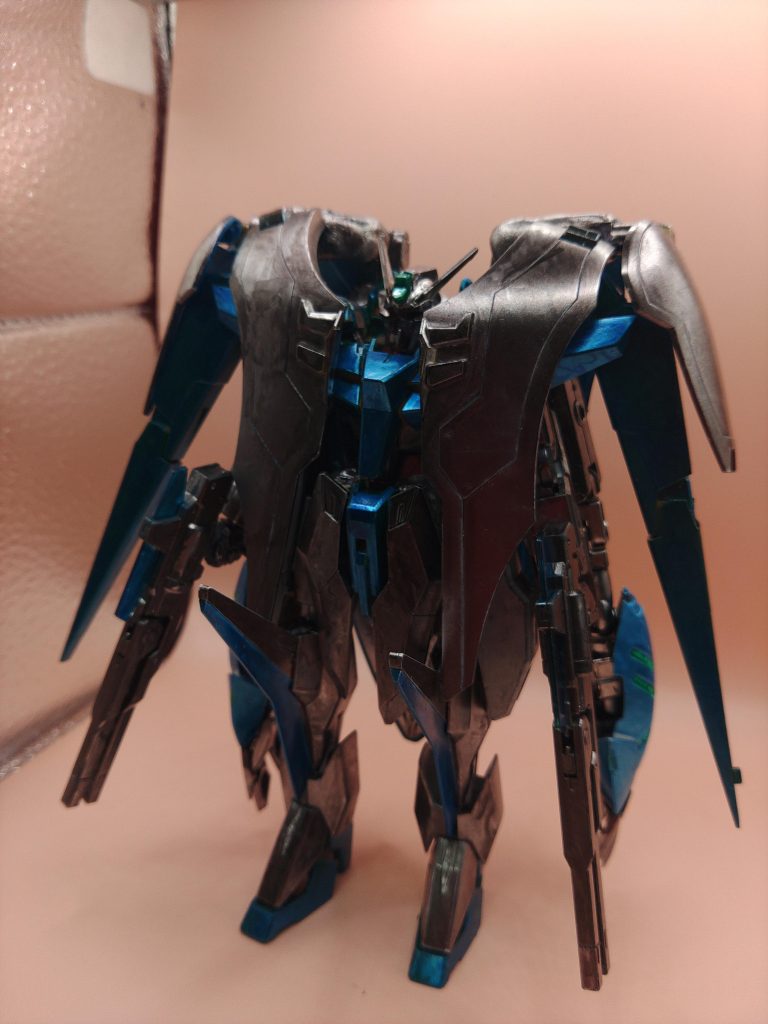 ○MS形態アリオスはよく被弾してるイメージがあるので、クロークでガード。アレルヤしっかりしてくれ。