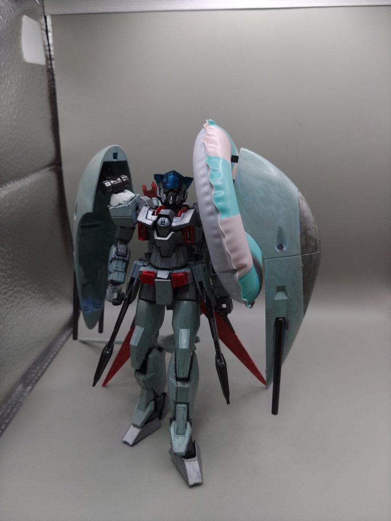 最後にダミーバルーンを装備して、浜辺で颯爽とあるきます。ダミーバルーンをこんな使い方して意味あるのかな…