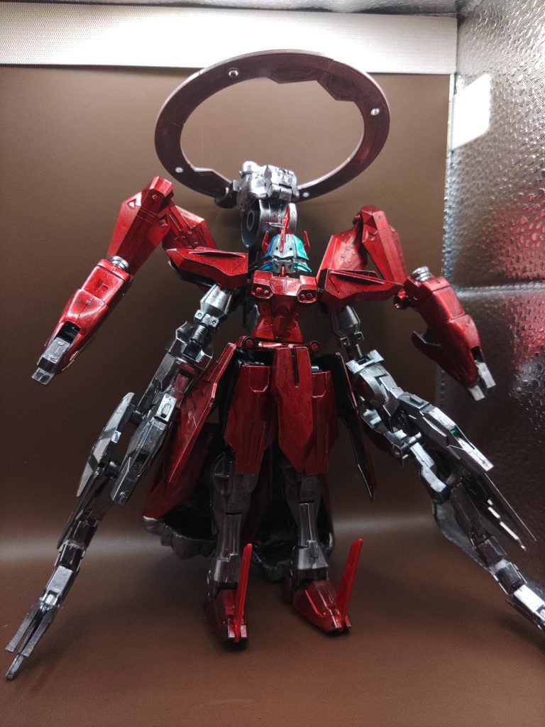 ガンダム形態(最終形態)全ての武装を展開し、本来のガンダム顔になった最終形態です。スターゲイザーのリングを頭上に展開し、天使の輪のようにします。
