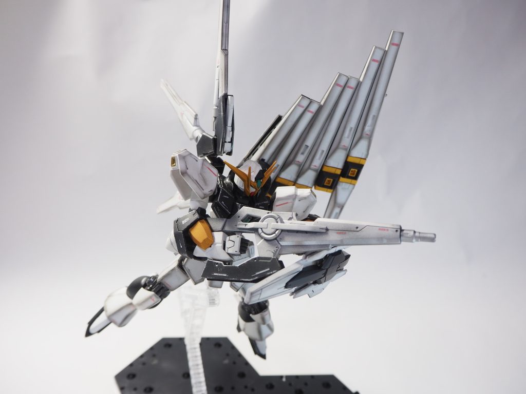 νガンダムぽくビームライフル連射風。