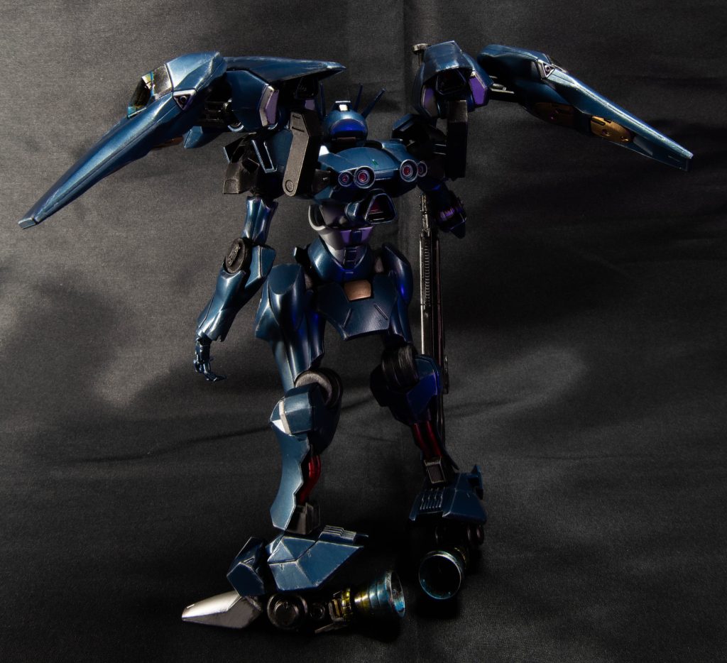 踵のバーニアと背面バーニアの追加。高速感を出しました。