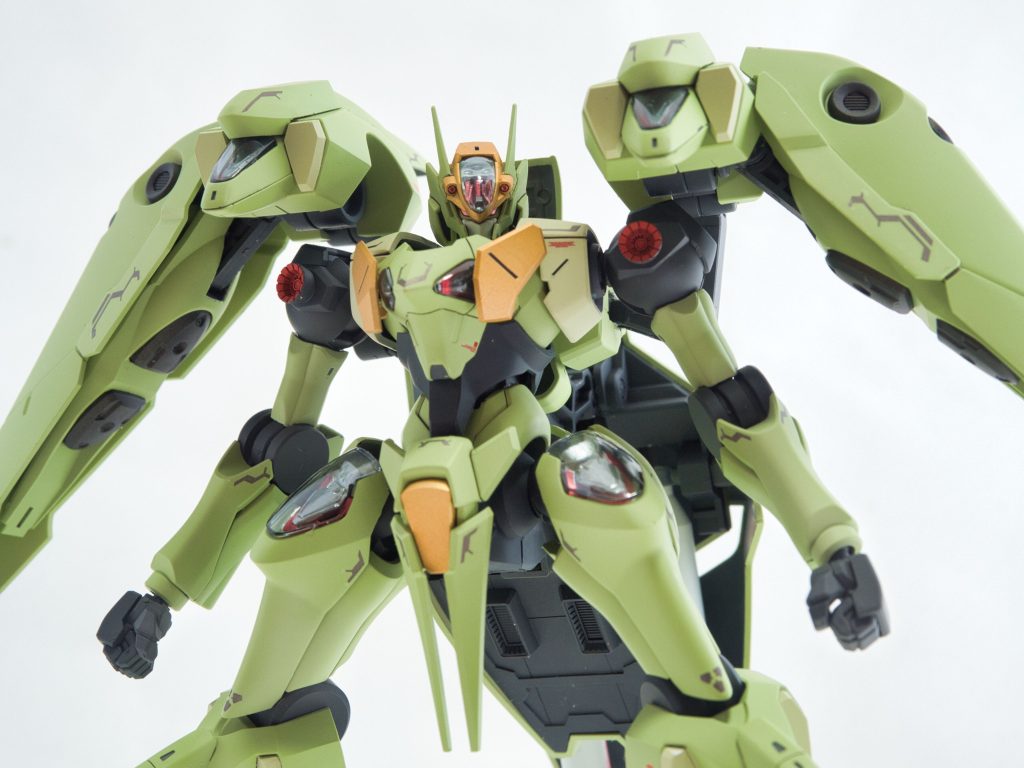 ガンダムクィン・ファラクト–4枚目/制作者：SHIOGI