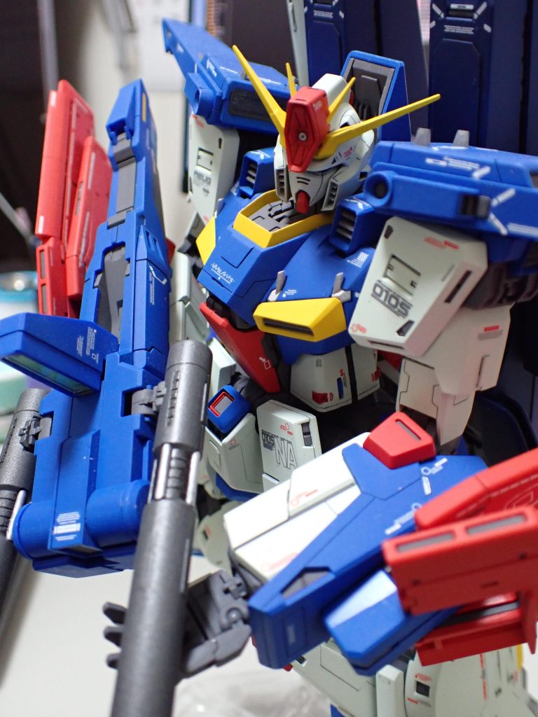 肘関節の追加で、アニメOPのポーズが取れるようになりました。