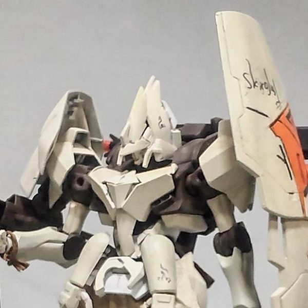 白き操兵　ニキ・ヴァシュマール