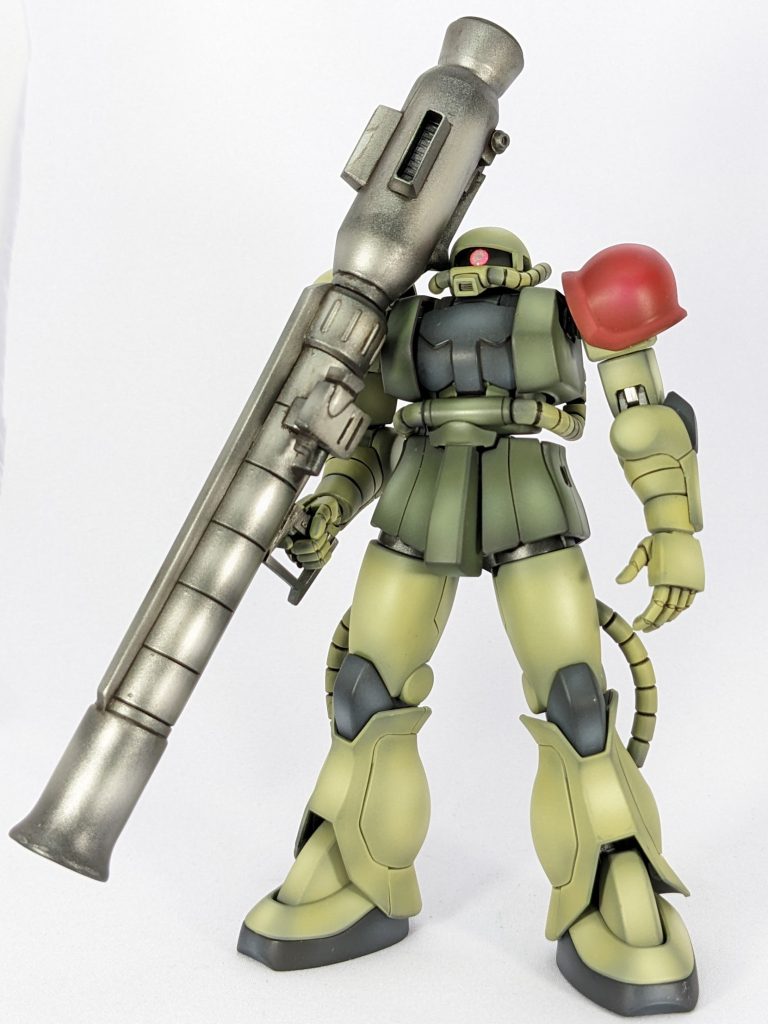 バズーカとザクの歪なバランスが魅力的です