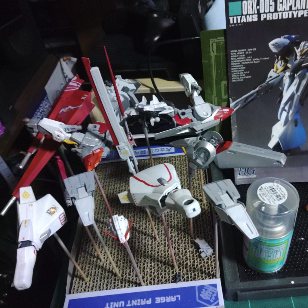 最後はトップコート吹いて終了です。