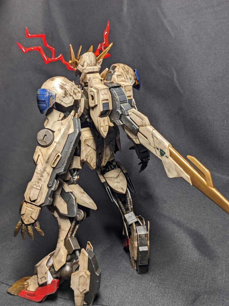 ルプスレクスの特徴の腕の長さ、テールブレードが良いですね。