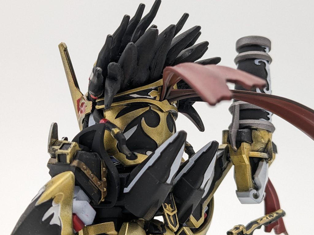 髪の毛やバックパックに、強烈な肉抜きが大量にありましたので、全てパテで埋めています。