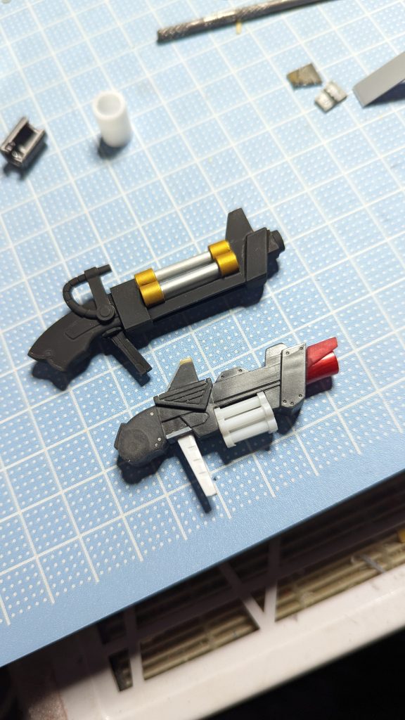 ライフルも武者頑駄無をベースに一度は作りましたが、再度作り直しました。鳳凰頑駄無の羅武駄をベースしました!