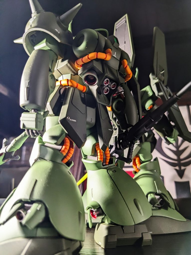 左拳はウミヘビ保持用に加工しました。