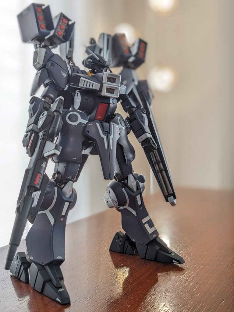 PB限定なので入手が難しいキットですが、MGの到達点ていっても過言ではない名キットです!