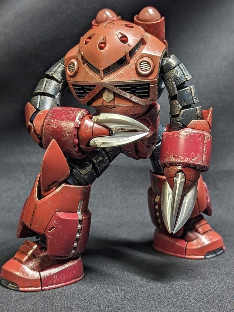 仮○ライダー5○5の『クリムゾンスマッシュ』をキメる前のポージングみたいにしてみました。『エクシードチャージ』って聴こえそうじゃないですか(笑)