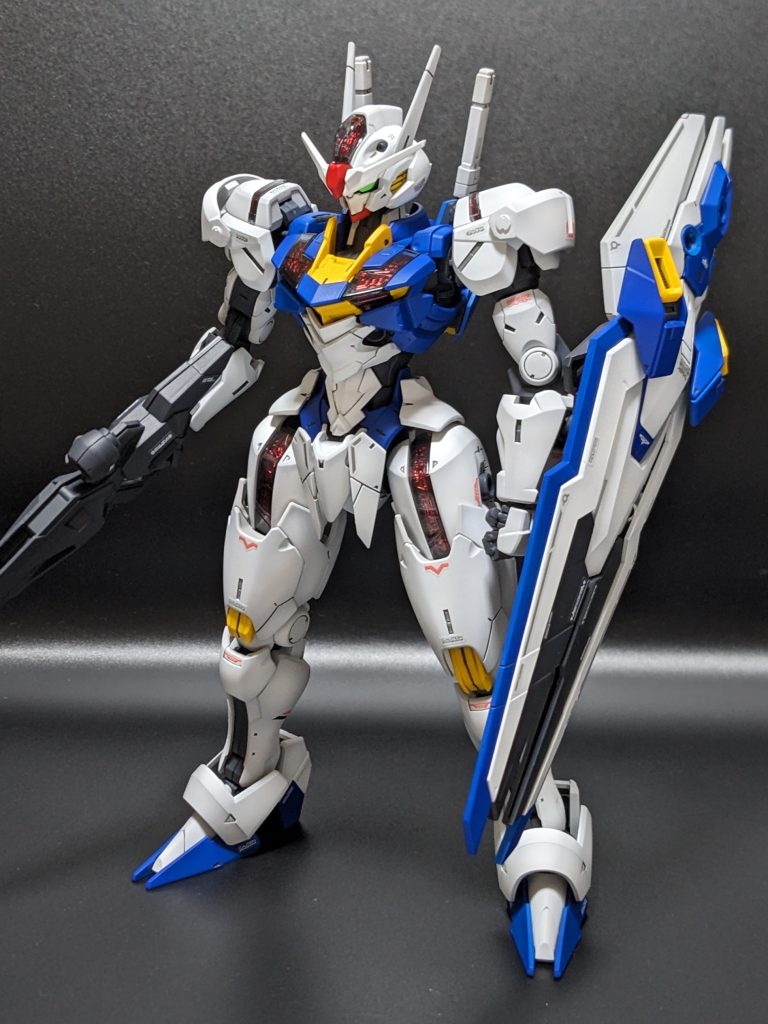 初めてフルメカニクス作りましたがかっこいいですね組みやすく良かったです