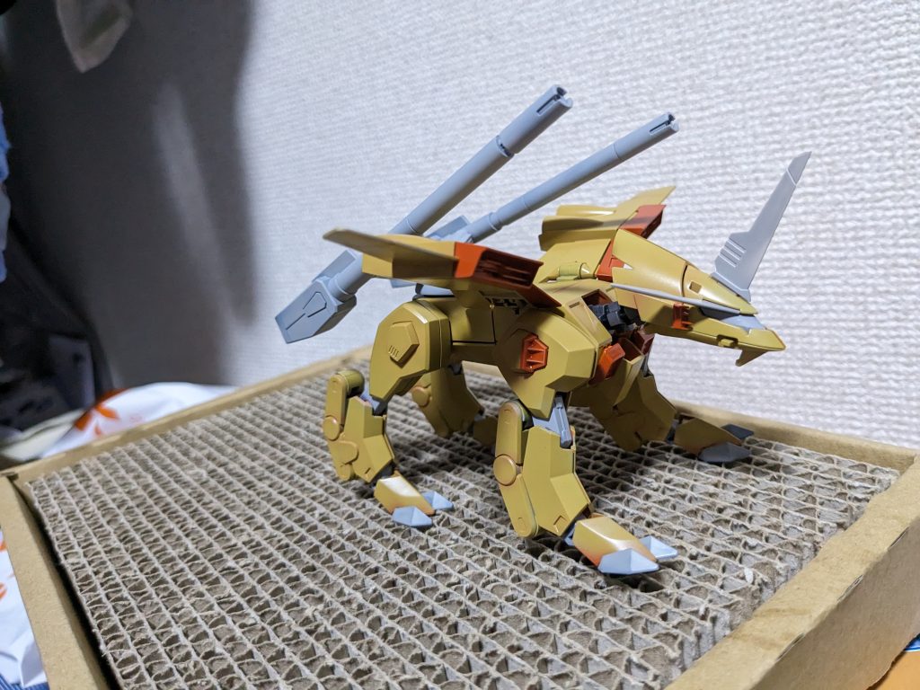 迷彩前の様子これだけだと色違いのラゴウって感じ