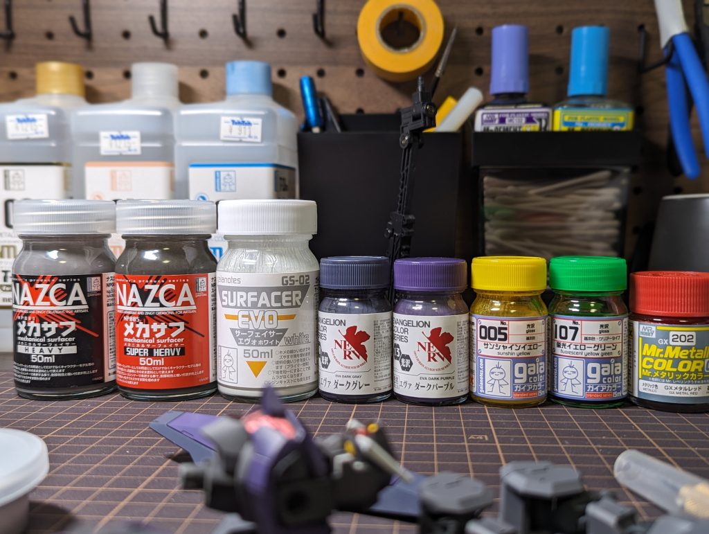 使用した塗料たち紫がちょっと明るすぎたかな