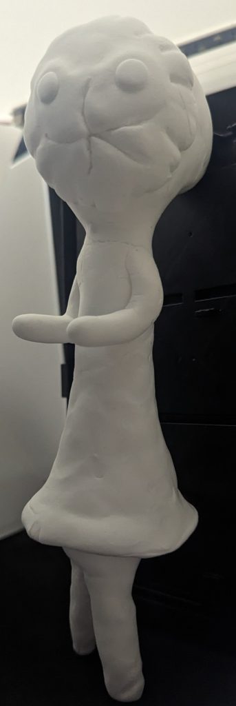制作過程、顔を中心にここから結構ねんど盛り付けてって最終的に完成形になりました。