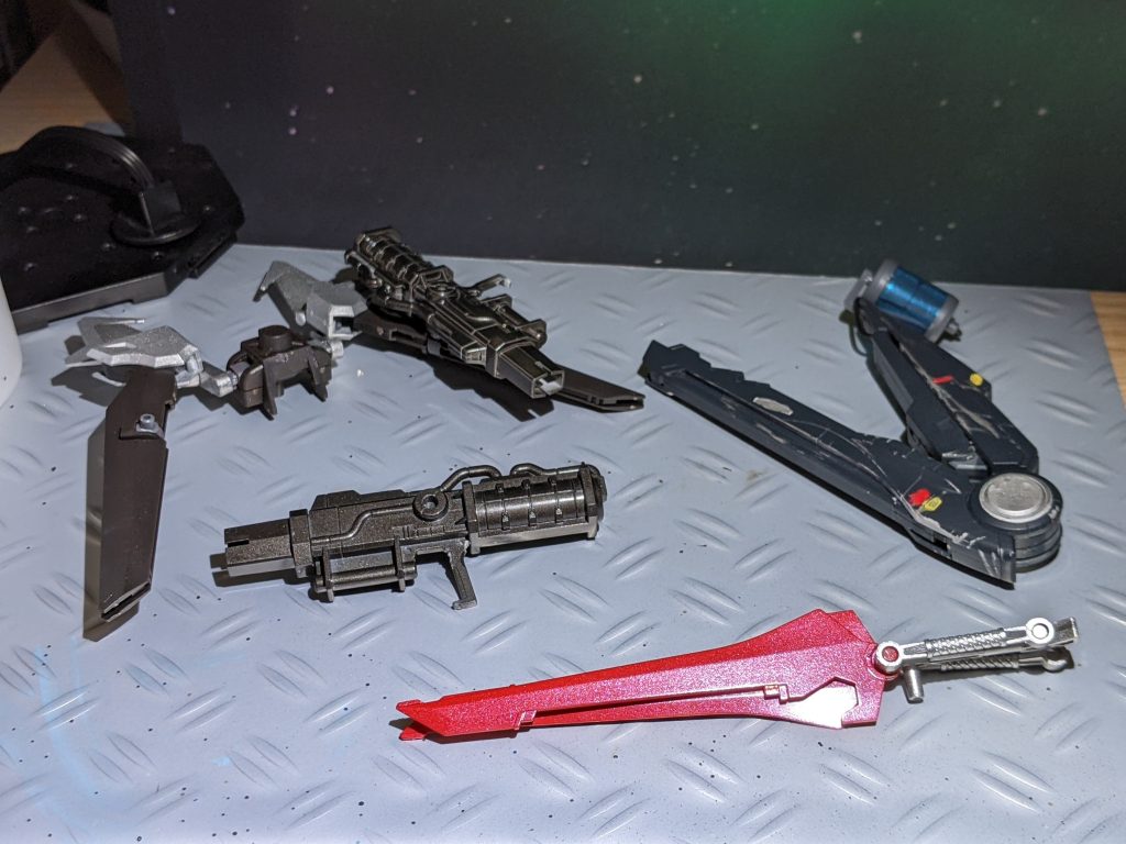 ・ライフル装備型ブースター・パルチザンウィング・メガ・ビーム・ランチャー