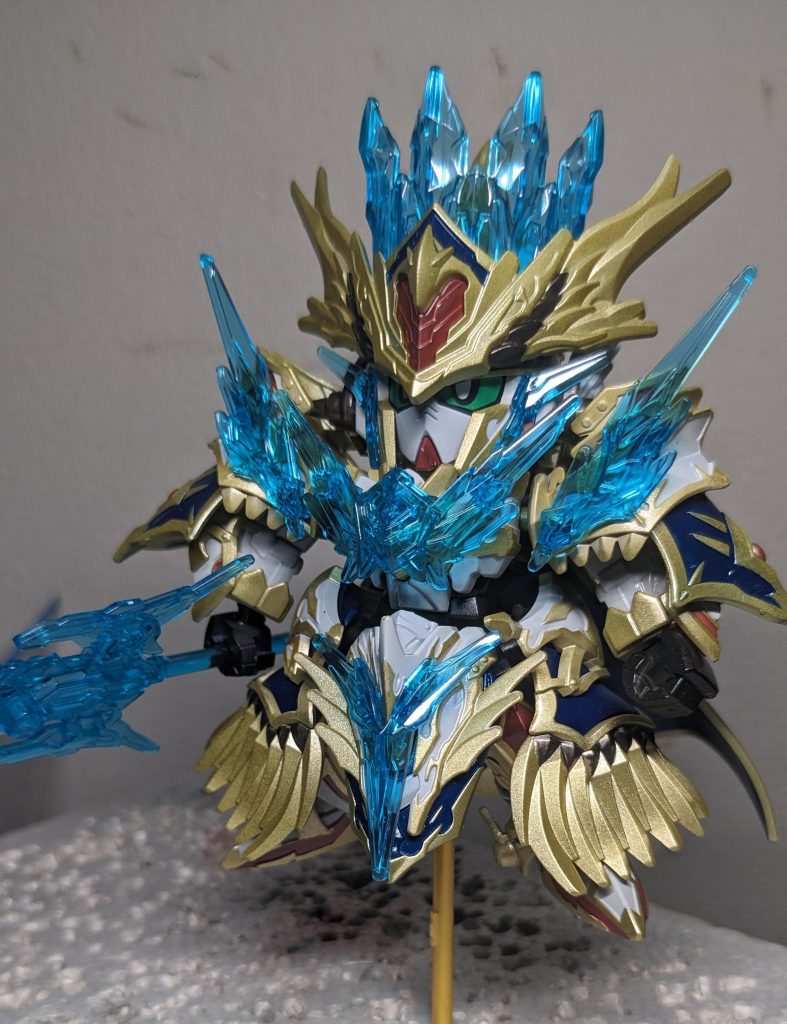 クリア部分はそのままにしましたが、クリアブルーとかパールでも吹けば良かったかもしれません。