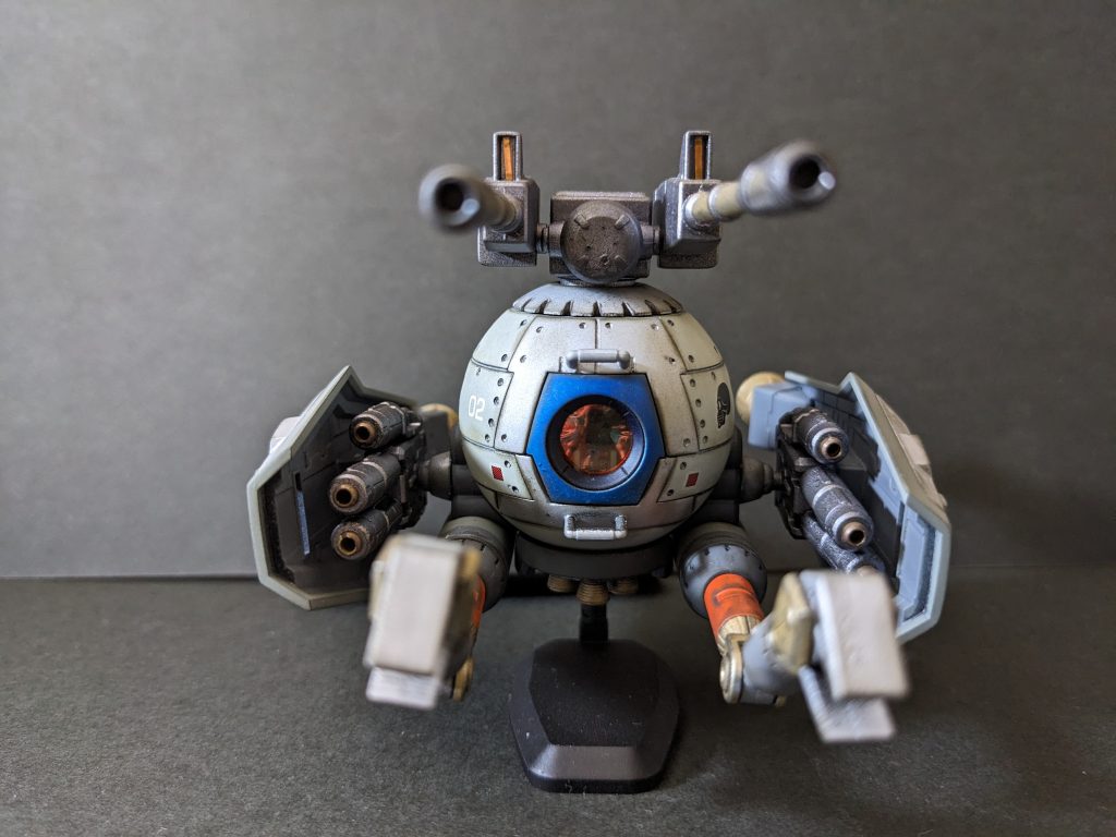 コクピットにミラーフィルム、シールド裏に3連装ビーム