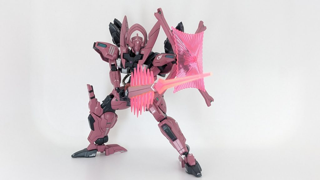 ビームムラマサのリミッター解除状態。某海賊ガンダムとほぼいっしょです(笑)ビームシールドを展開して突っ込めば突破力も上がりそう👍️